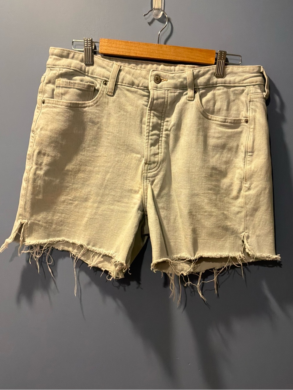 OLD NAVY Raw-Hem Denim Shorts